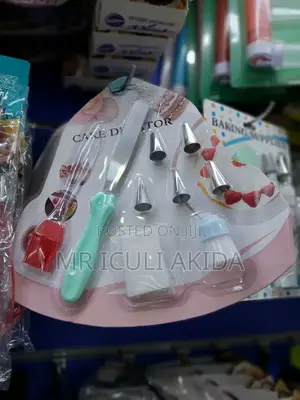 9pcs Pastry Spatula Piping Tips Cake Decorating Set