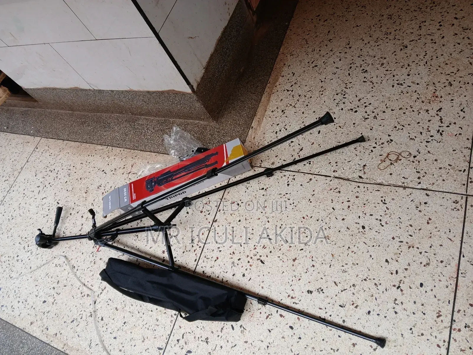 1.4meters Camera and Camcorders Adjustable Tripod Stand