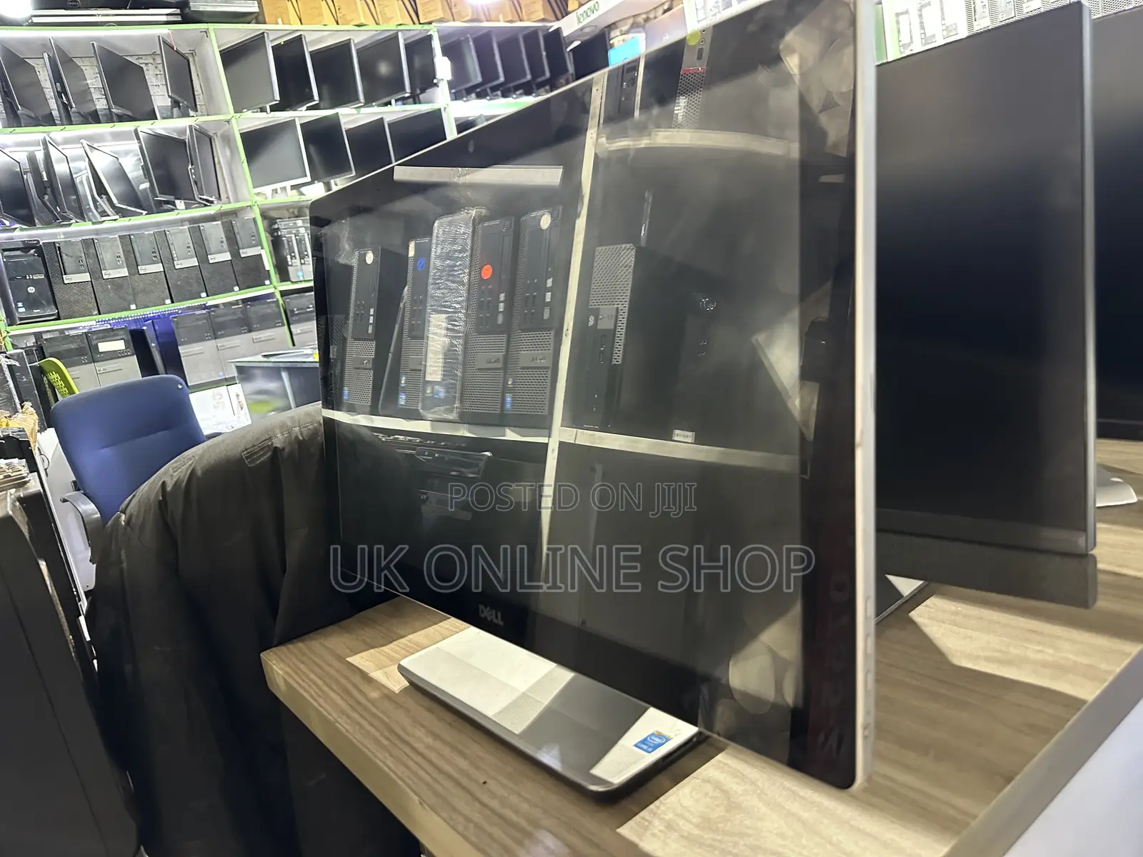 Desktop Computer Dell Inspiron 24 5000 4GB Intel Core I5 HDD 500GB
