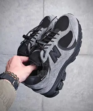 New Balance 2002R Gore Tex