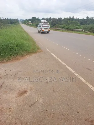 Plot for Sale on Tarmac Road