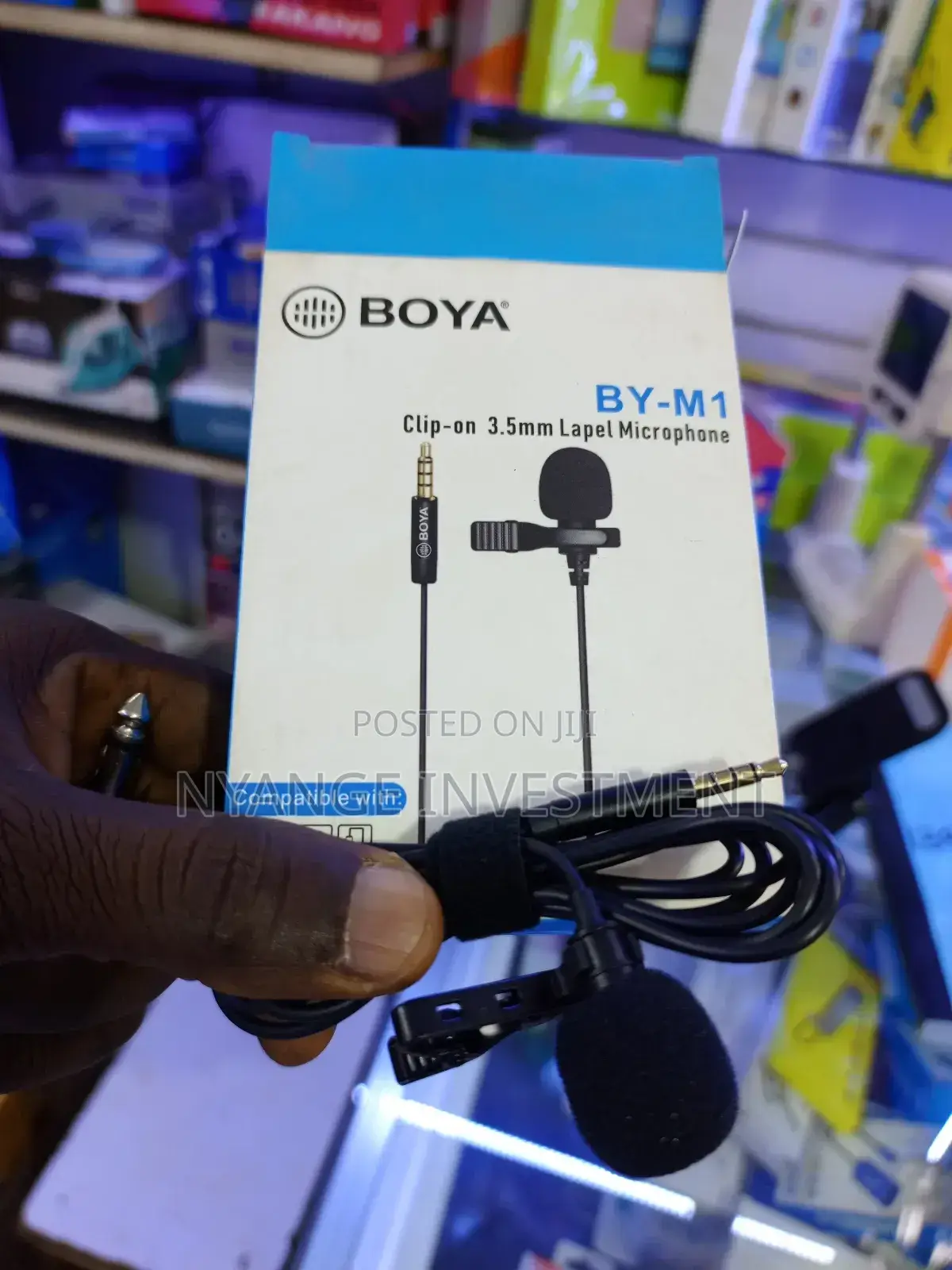Microphone. Lapel Microphone