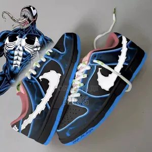Vogue Nike Sb Dunklow Venom