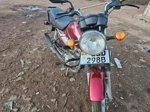TVS HLX 125 2024 Red