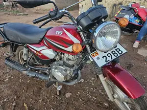TVS HLX 125 2024 Red