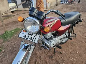 Bajaj Boxer 2024 Red