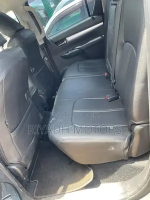 Toyota Hilux 2021 Gray