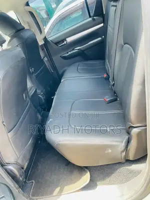 Toyota Hilux 2021 Gray