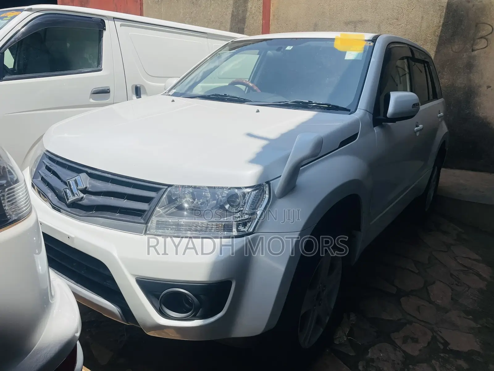 Suzuki Escudo 2015 White