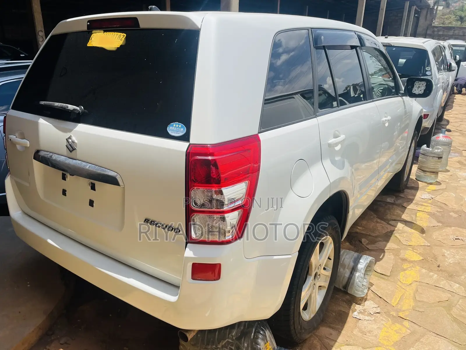 Suzuki Escudo 2015 White
