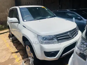 Suzuki Escudo 2015 White
