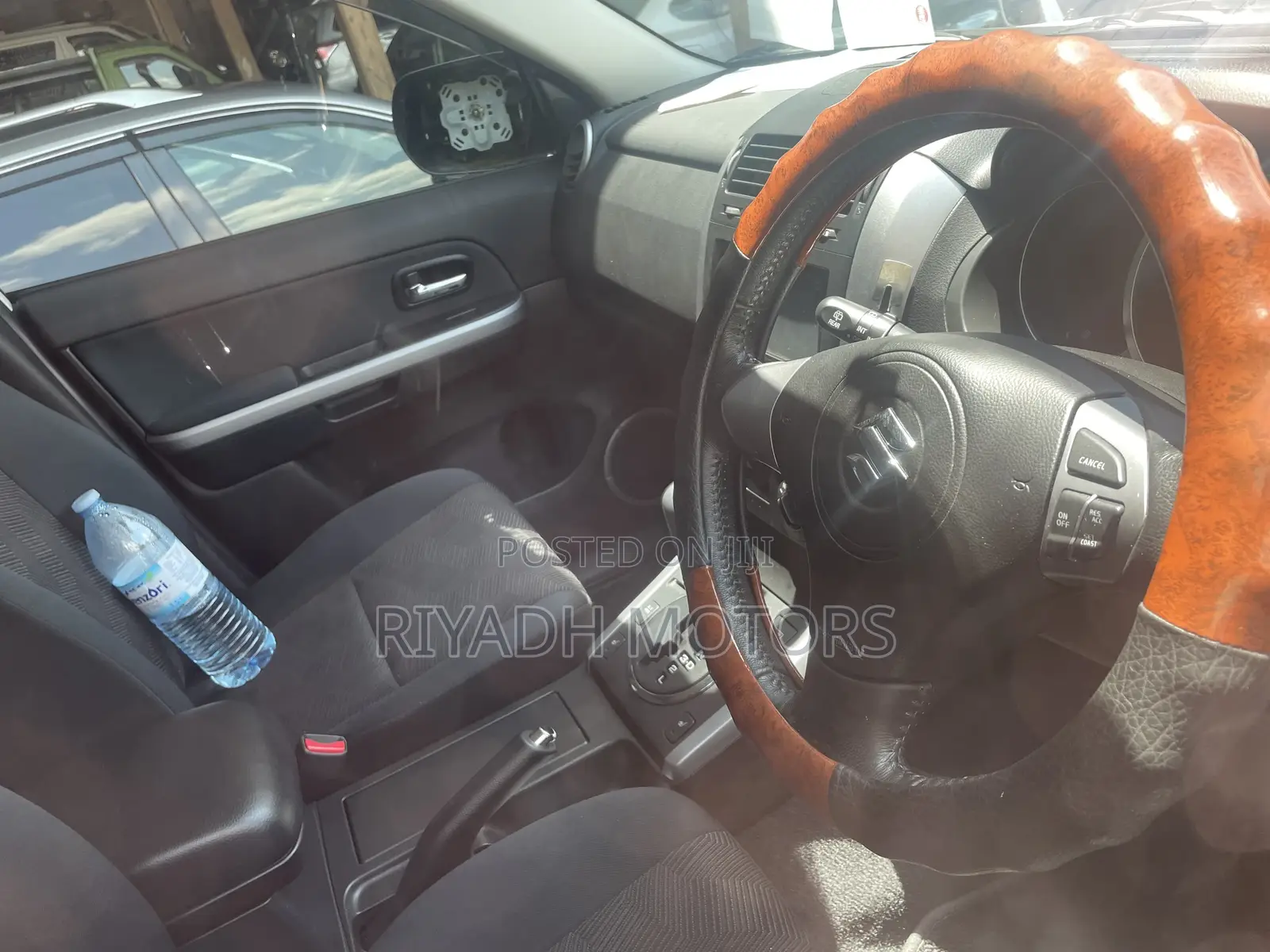 Suzuki Escudo 2015 White