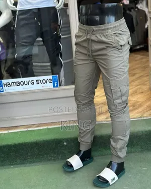 Amor Cargo Pants. (Men)