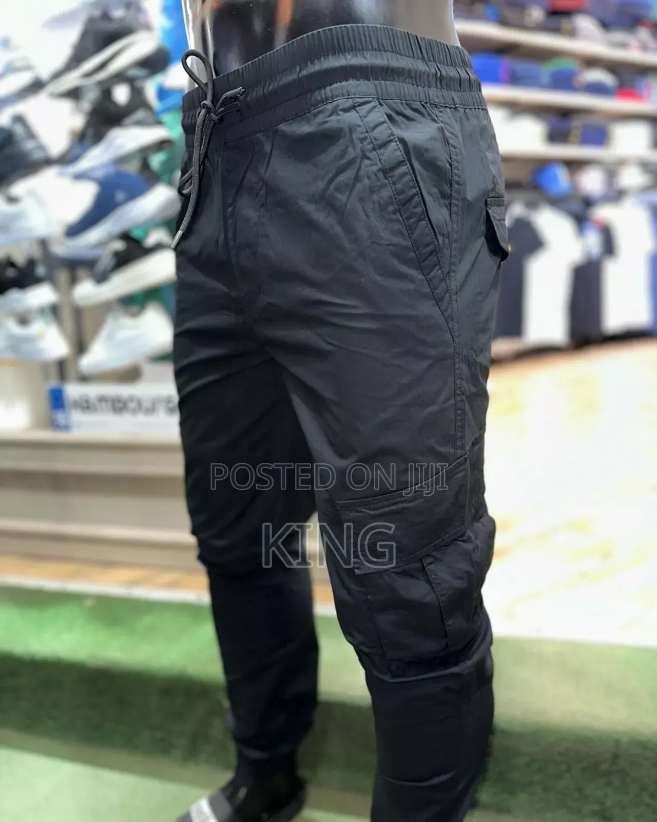 Simple Cargo Pants. (Men)