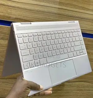 New Laptop HP Spectra 13 16GB Intel Core I7 SSD 512GB