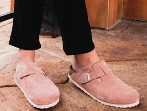 Verified Pink Birkenstock Boston Sandals