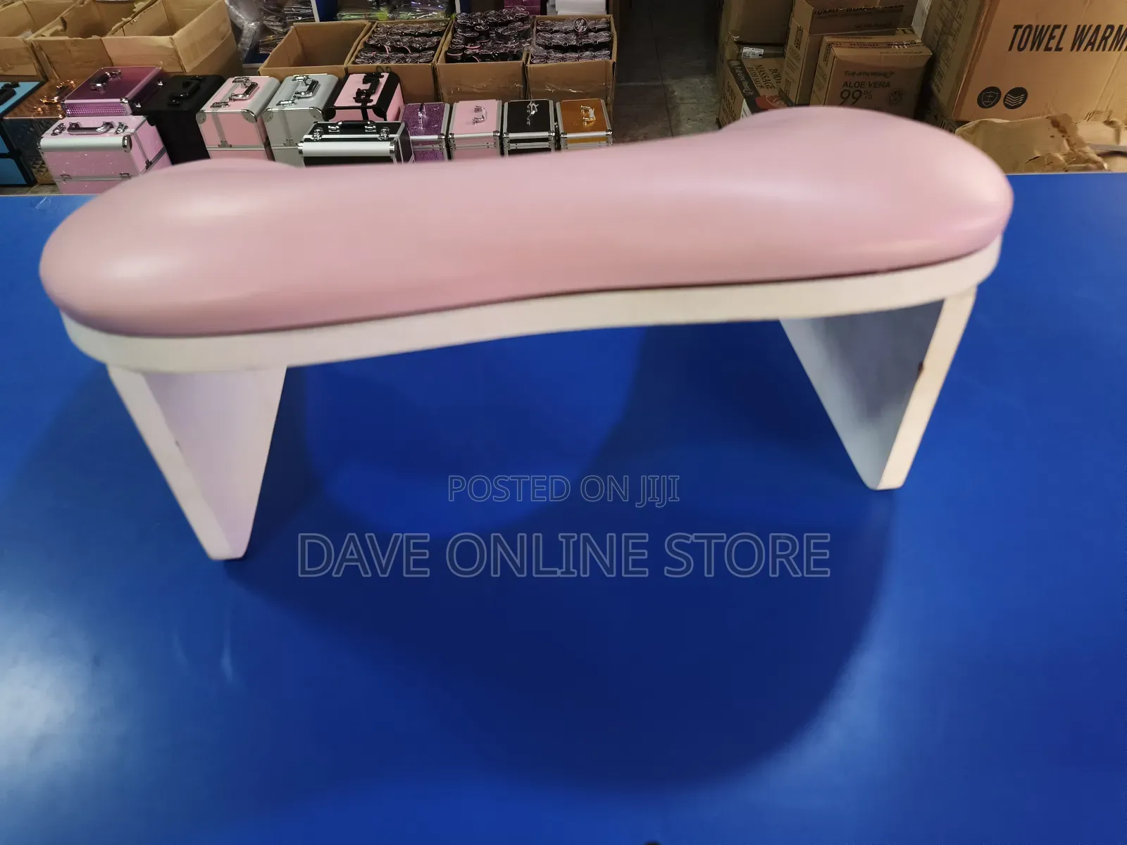 U Shape Nail Arm Rest PU Leather Nail Hand Rest