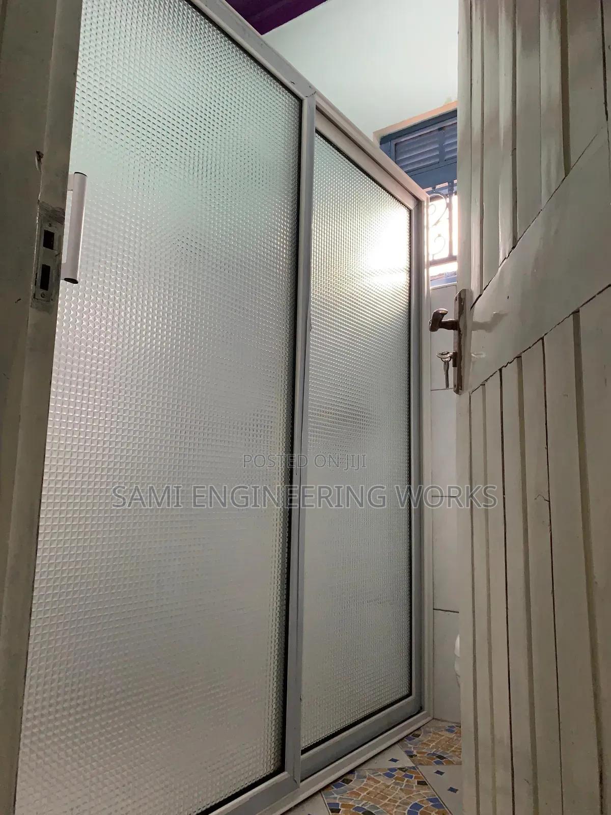 Slidding Bathroom Divider Kireka