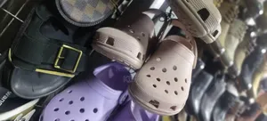 Tender Metro Classic Crocs