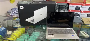 New Laptop HP 14-Dq1025cl 8GB Intel Core I5 SSD 512GB