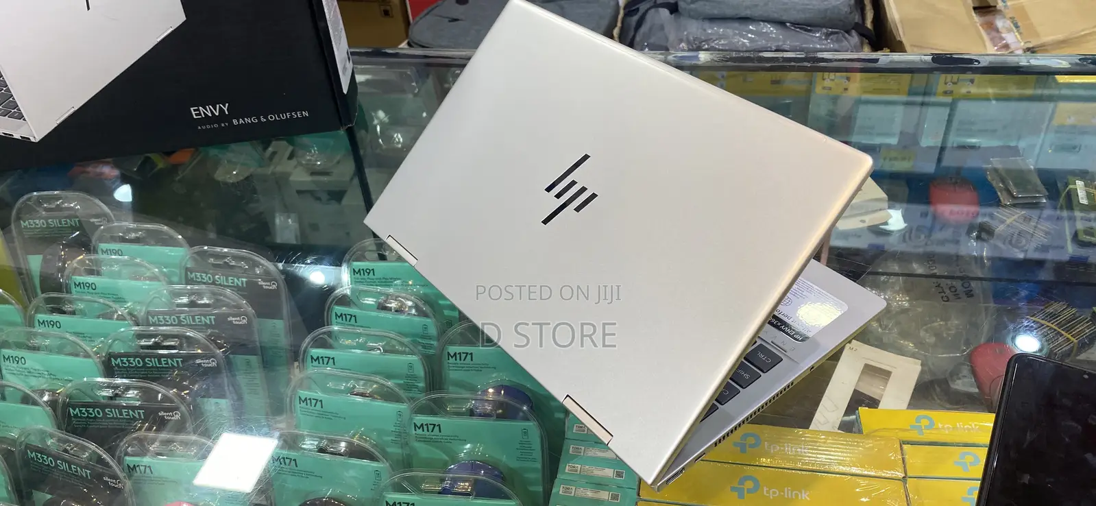 New Laptop HP 14-Dq1025cl 8GB Intel Core I5 SSD 512GB