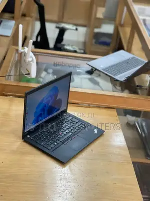 New Laptop Lenovo ThinkPad T14 16GB Intel Core I7 SSD 256GB