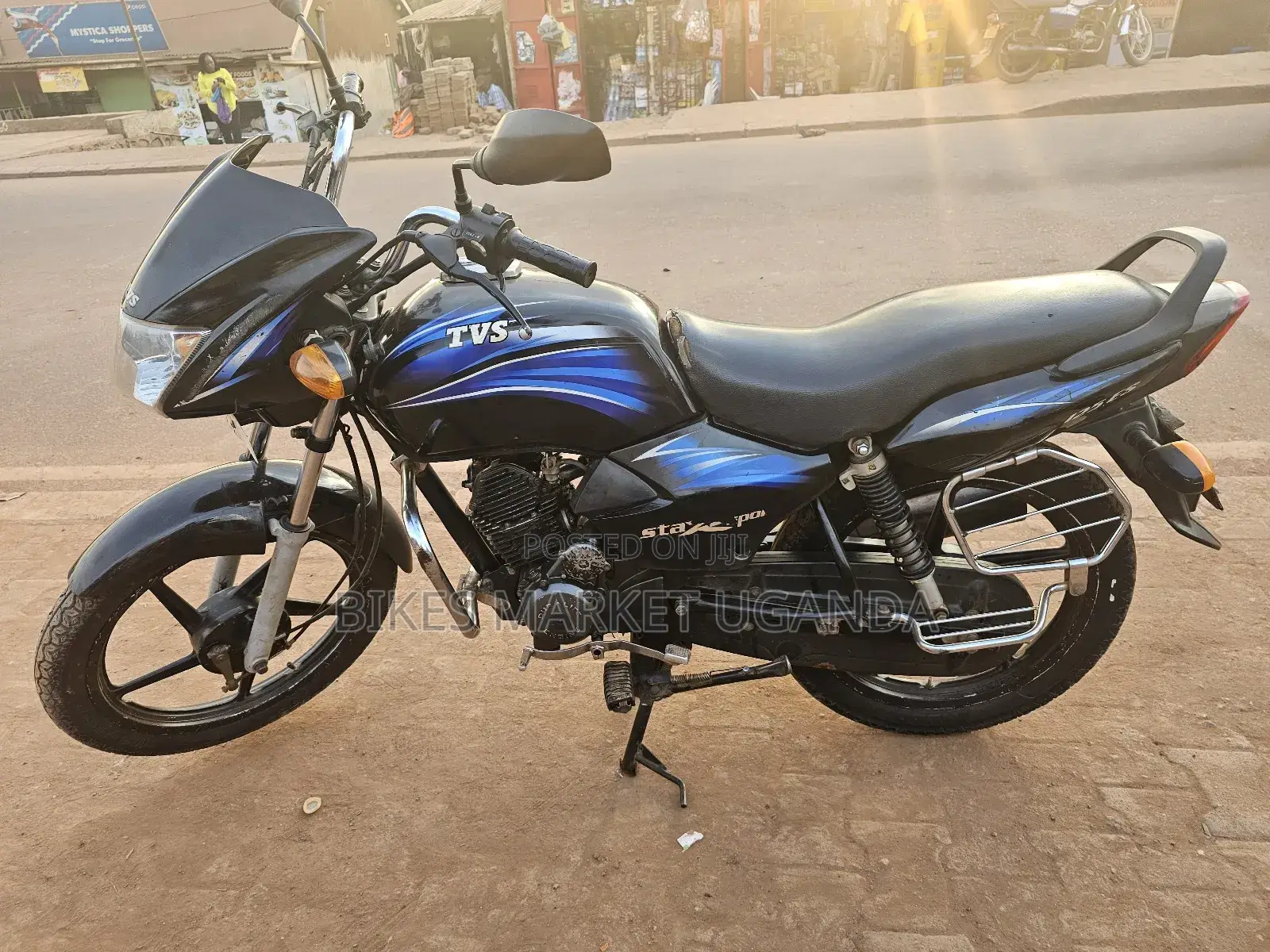 TVS HLX 125 2017 Red