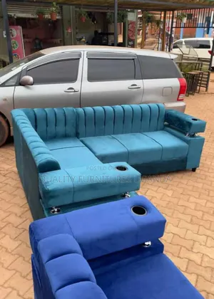 Space Saving Couch in 5 Seaters