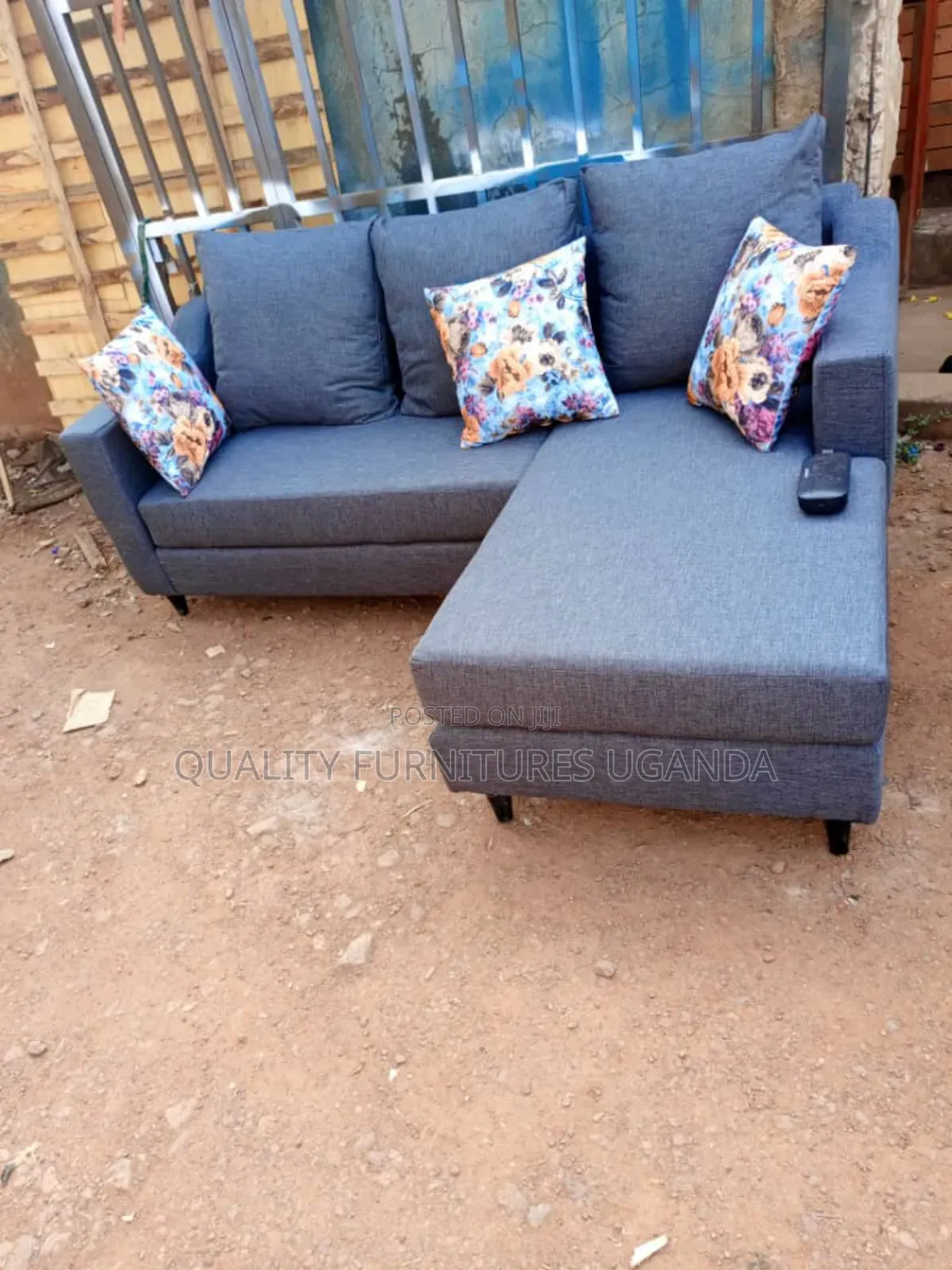 5 Sitter L Couch