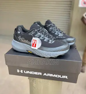 New Men’S Columbia Sneakers in Stoco