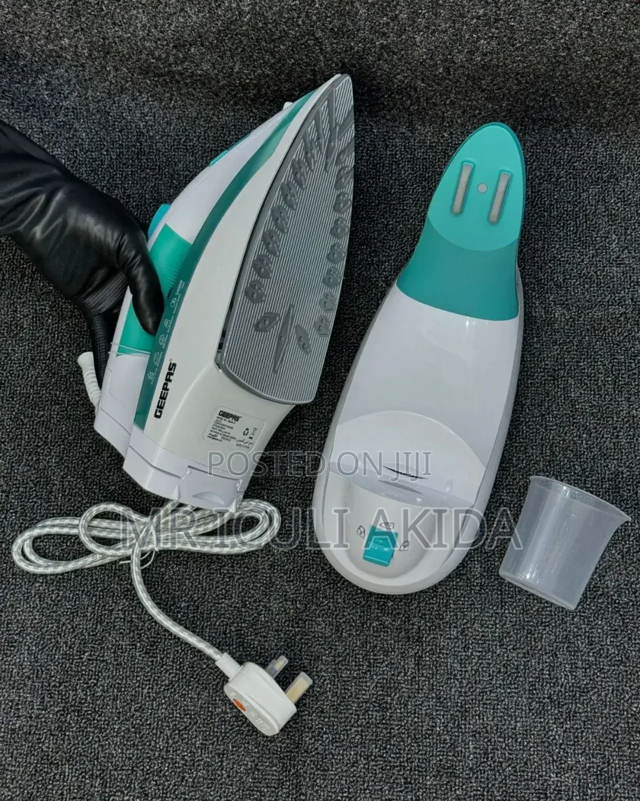 Geepas Cordless/Corded Steam Iron