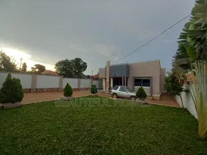 Furnished 4bdrm House in Kira for sale