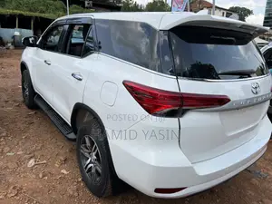 Toyota Fortuner 2020 White