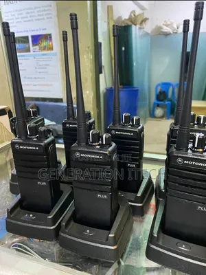 2 PCS Motorolla Plus Radio Calls - Walkie Talkie
