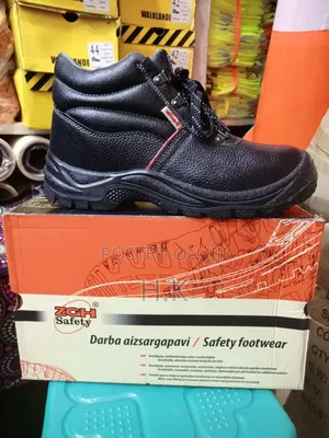 ZGH Safety Foot Wear Boots / Shoes