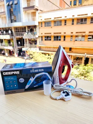 Geepas Steam Iron Flat