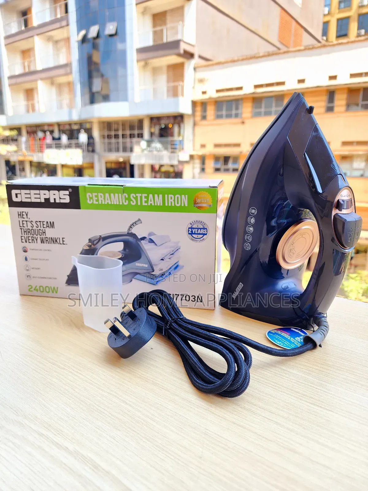 Geepas Gsi 7703 Steam Iron Flat