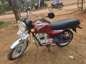 Bajaj Boxer 2022 Red
