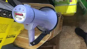 CM-006 Megaphone