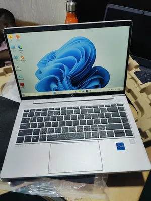 New Laptop HP ProBook 440 G10 16GB Intel Core I5 SSD 512GB