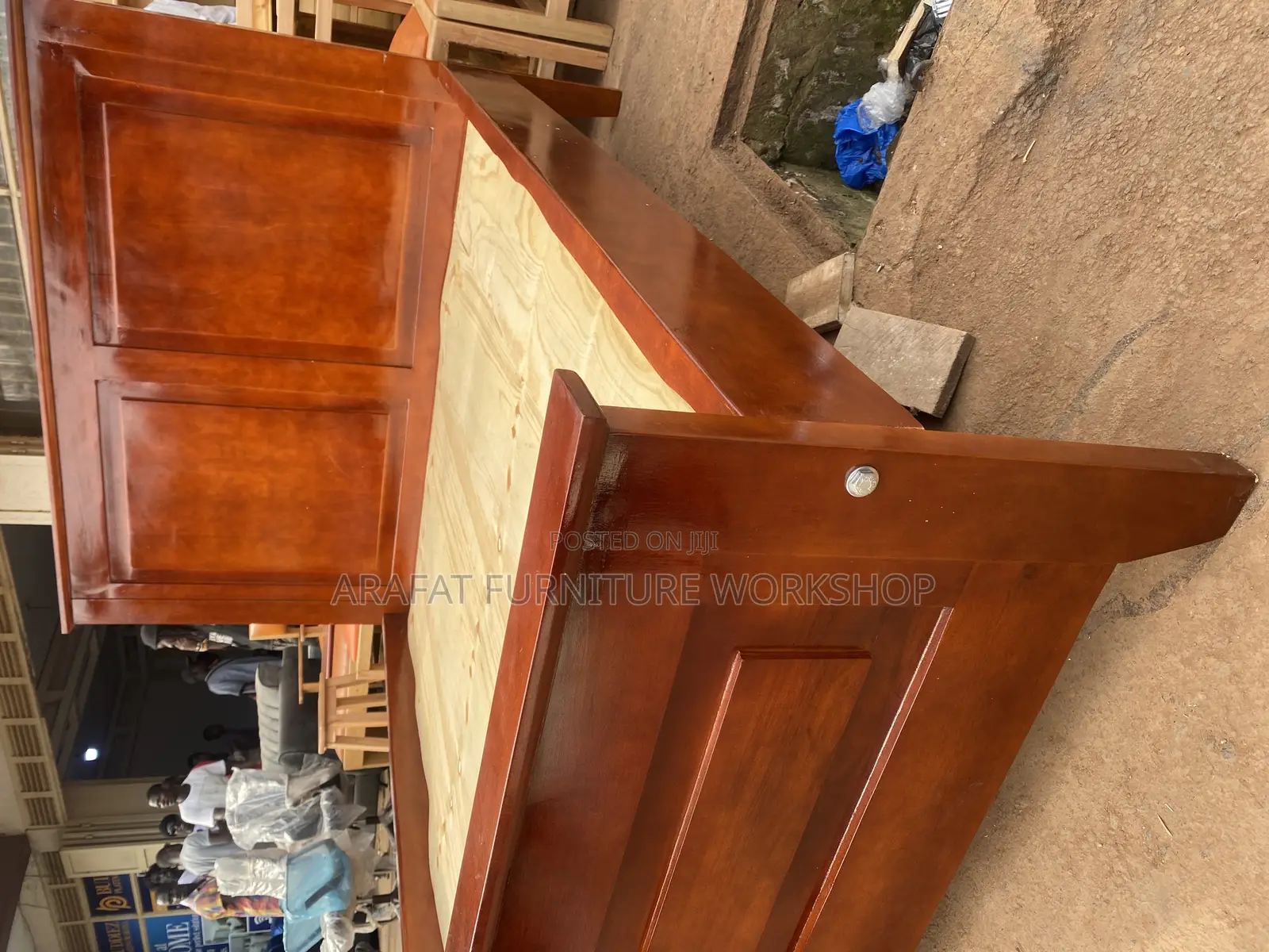 Simple Tile Bed/ Solid Bed