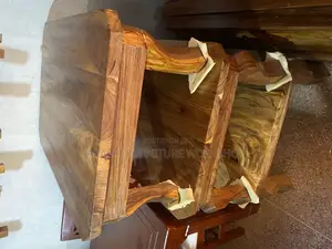 Solid Mugavu Center Table