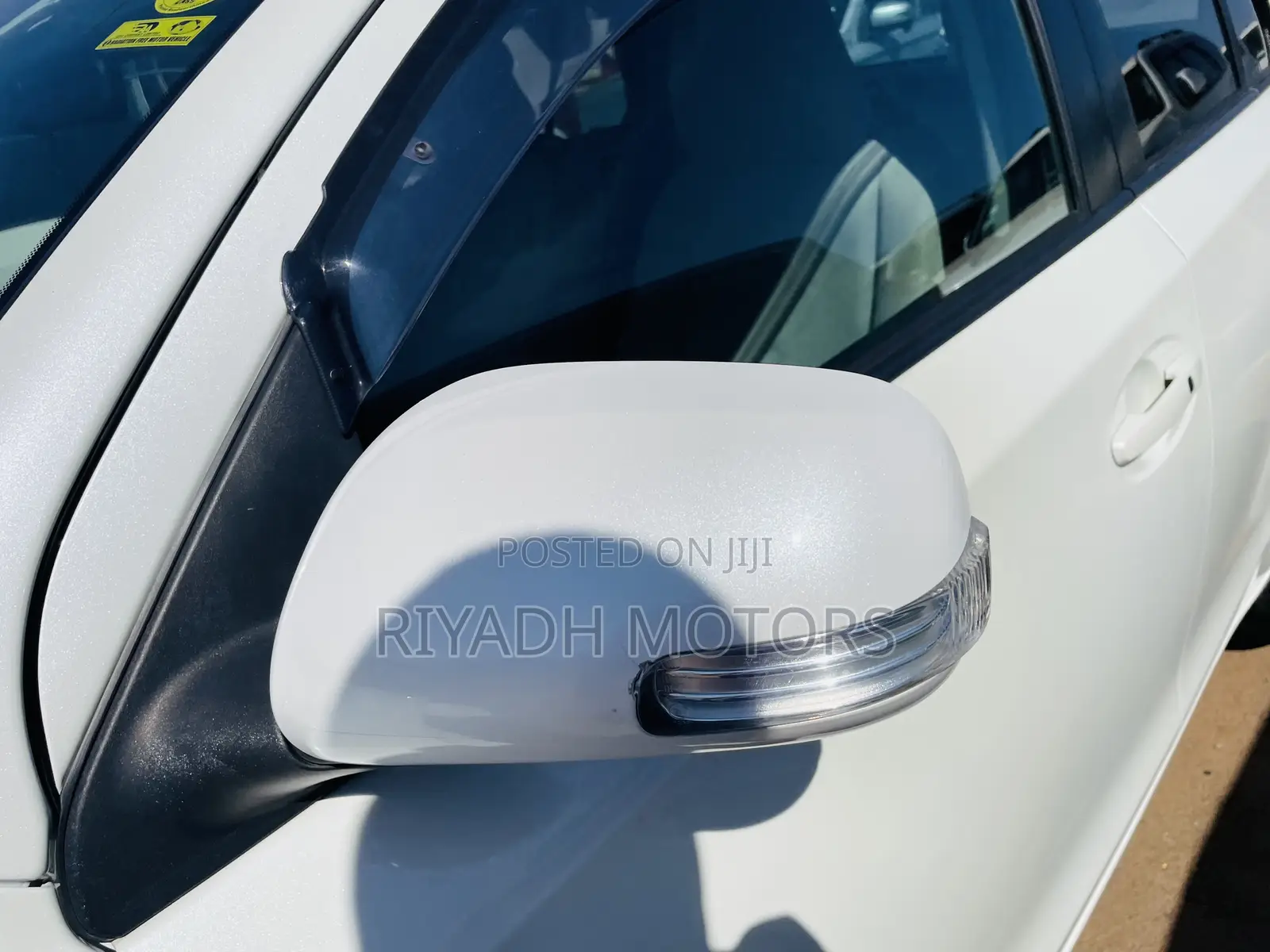 Toyota IST 2012 White