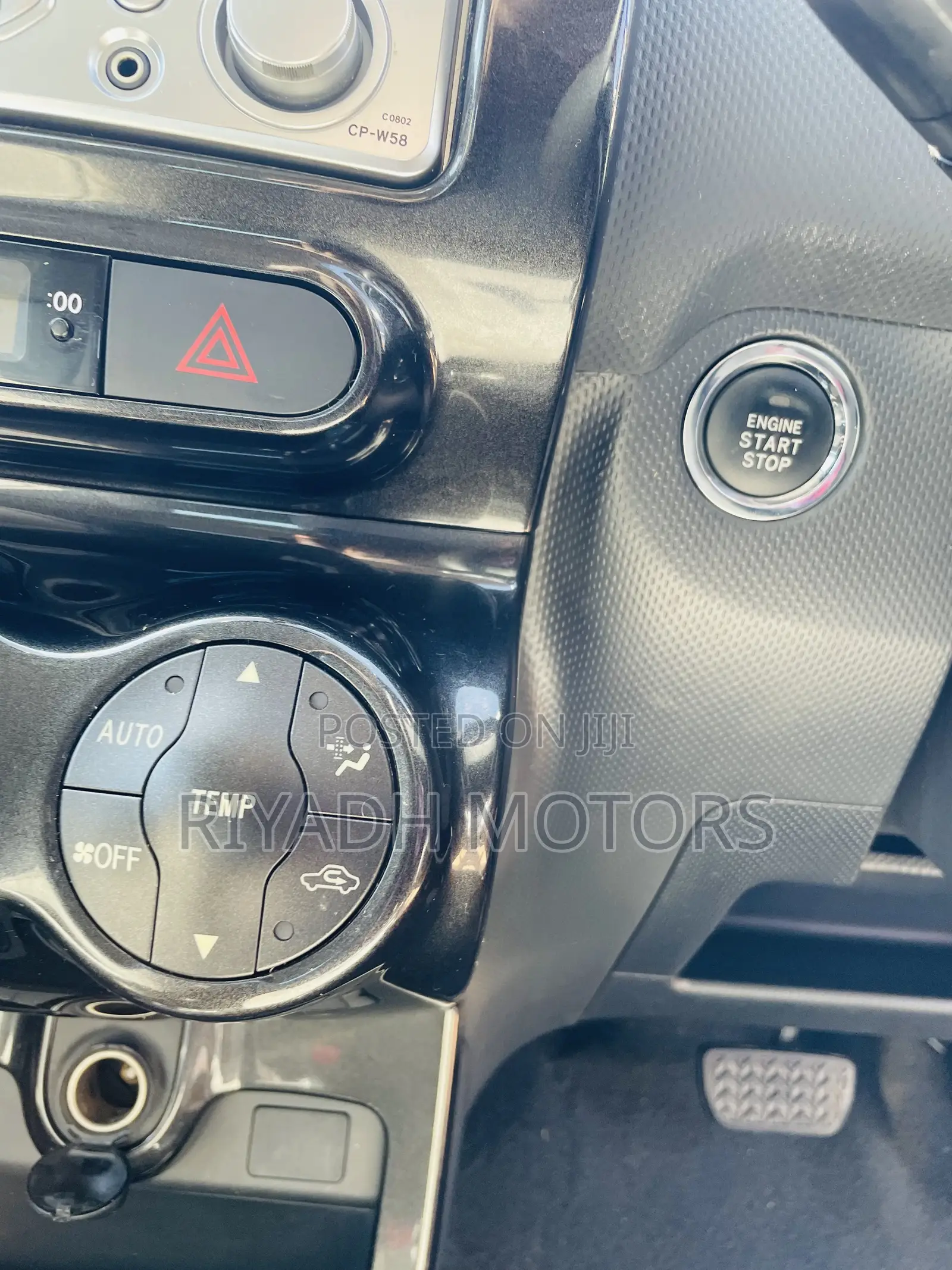 Toyota IST 2012 White