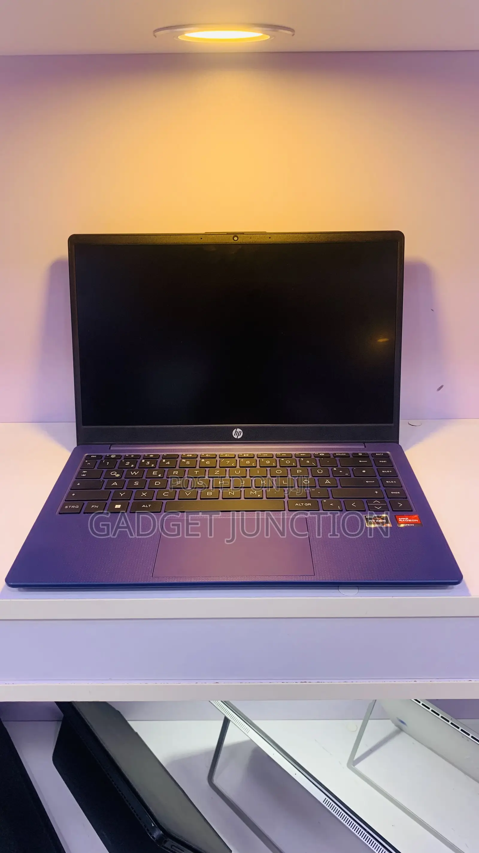 New Laptop HP 14z 8GB AMD Ryzen 5 SSD 256GB