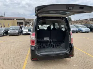 Toyota Noah 2009 Black