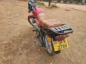 Bajaj Boxer 125 2023 Red