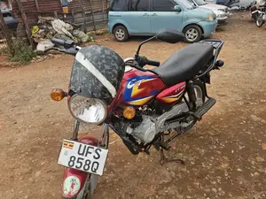 Bajaj Boxer 125 2023 Red