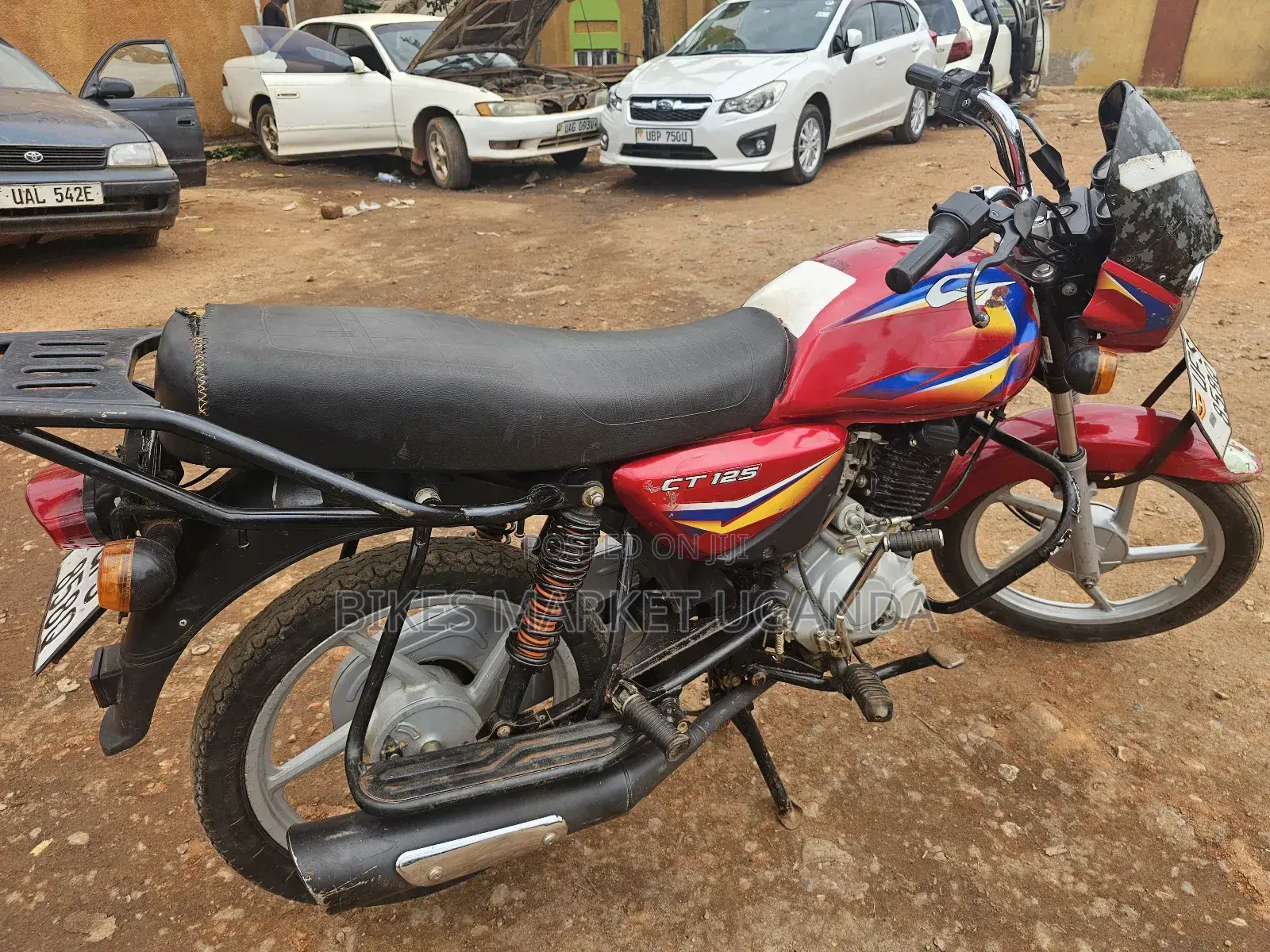 Bajaj Boxer 125 2023 Red
