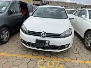 Volkswagen Golf 2011 White